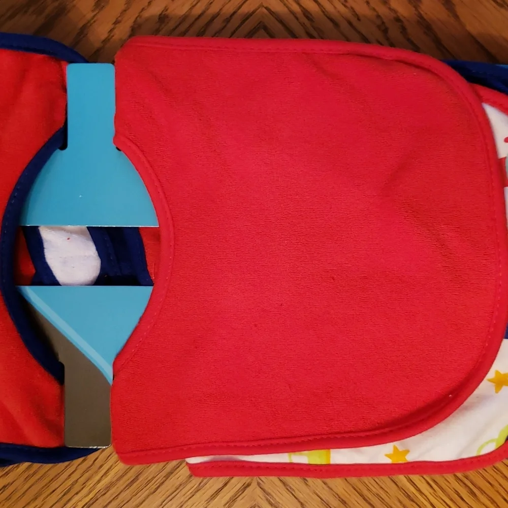 8 Pack of Baby Bibs by Safety 1st New
